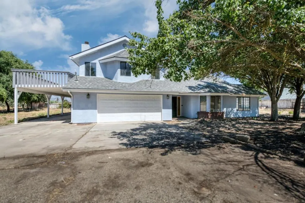 6922 Del Rey Avenue Clovis, CA 93619