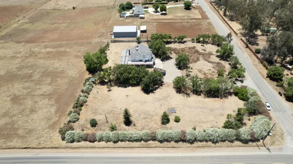 6922 Del Rey Avenue Clovis, CA 93619