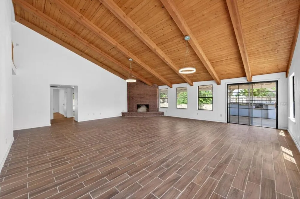6922 Del Rey Avenue Clovis, CA 93619