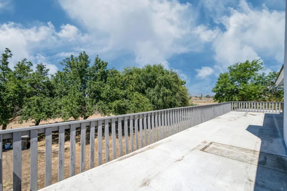 6922 Del Rey Avenue Clovis, CA 93619