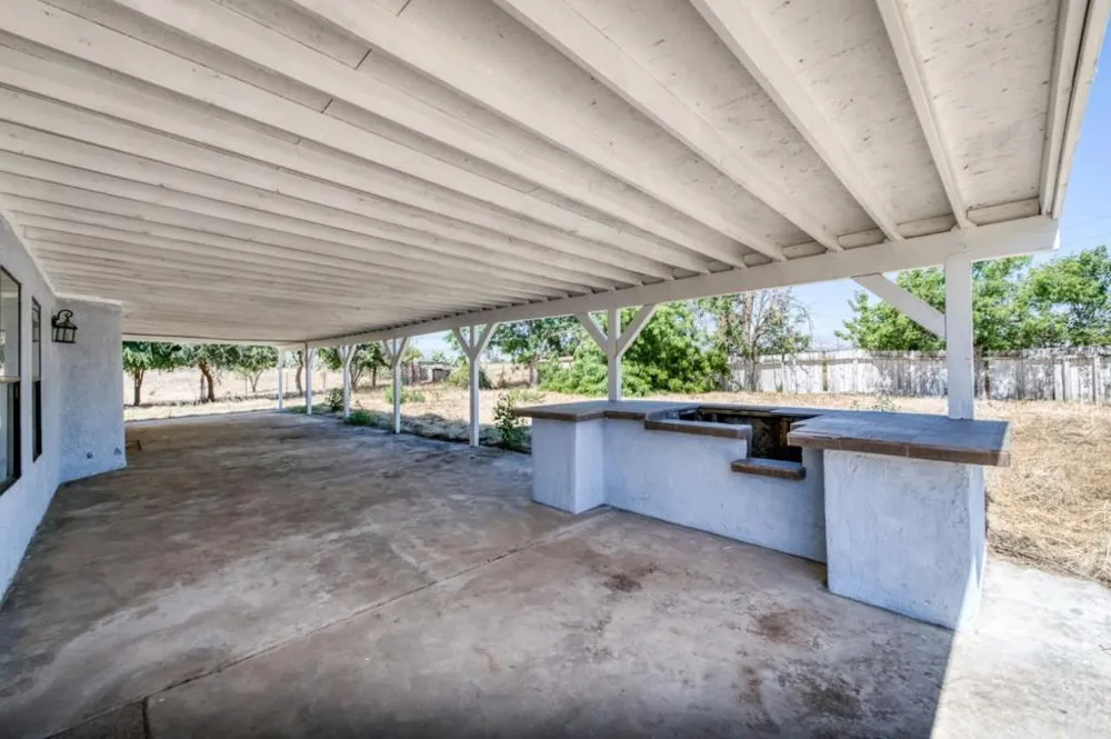6922 Del Rey Avenue Clovis, CA 93619