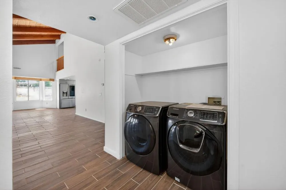 6922 Del Rey Avenue Clovis, CA 93619