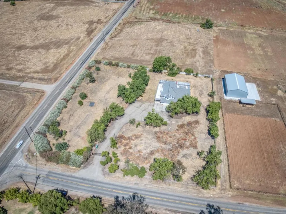 6922 Del Rey Avenue Clovis, CA 93619