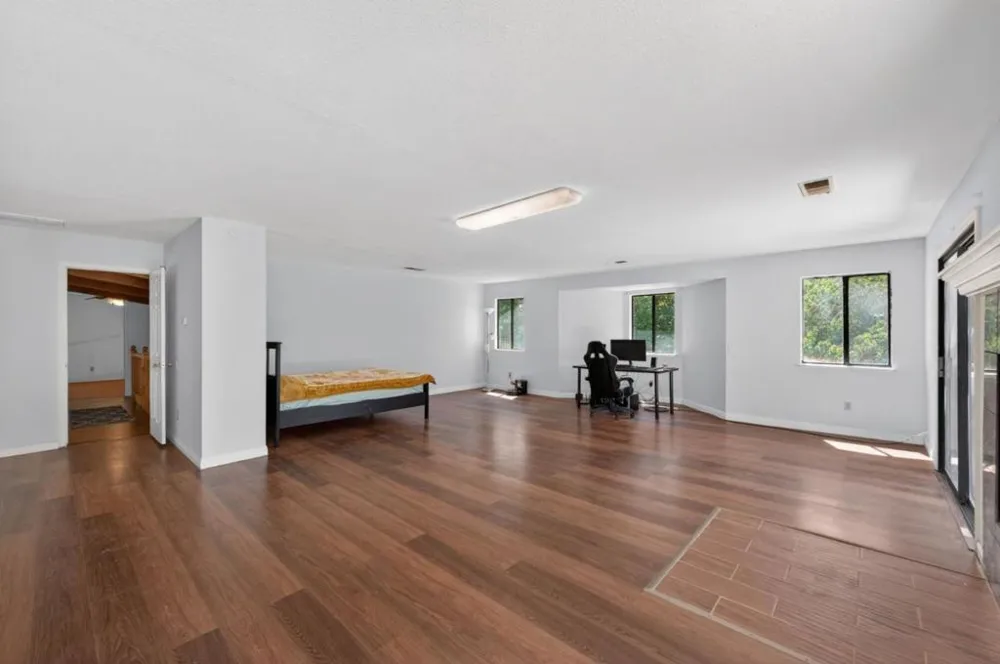 6922 Del Rey Avenue Clovis, CA 93619