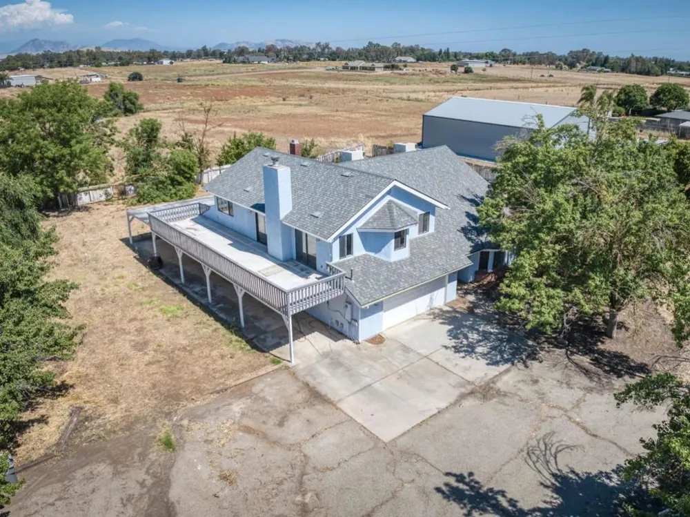 6922 Del Rey Avenue Clovis, CA 93619