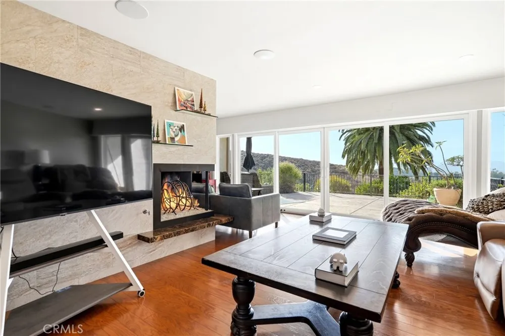 2235 El Capitan Riverside, CA 92506
