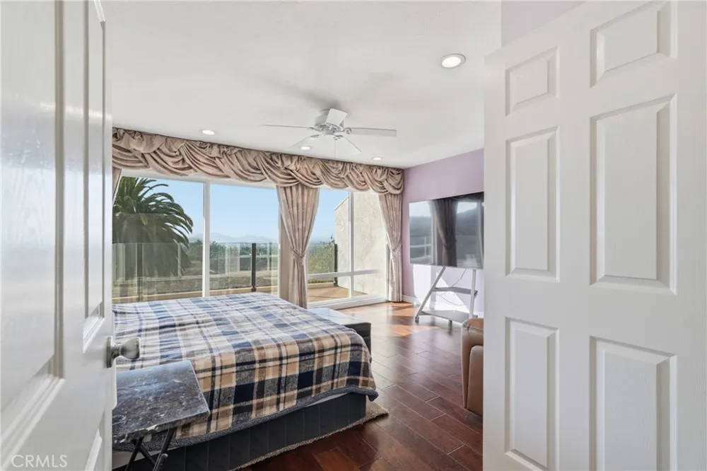 2235 El Capitan Riverside, CA 92506