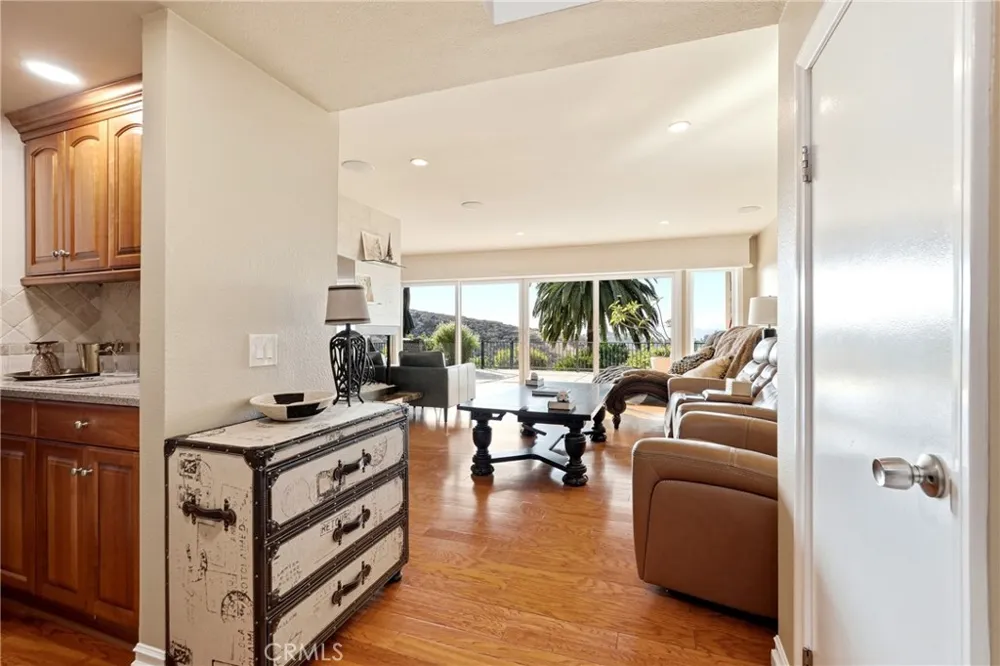 2235 El Capitan Riverside, CA 92506
