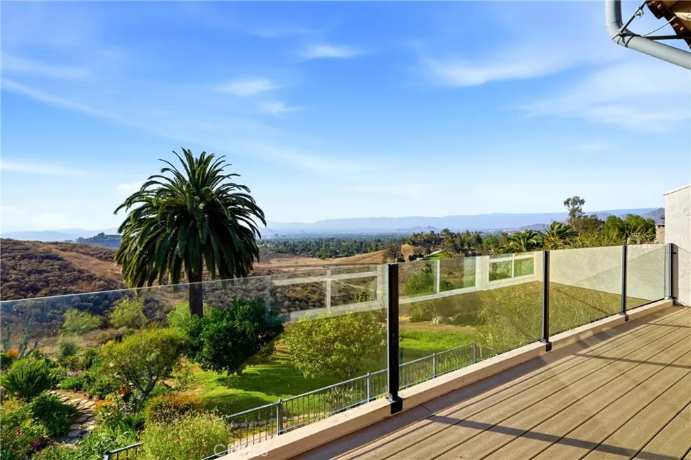 2235 El Capitan Riverside, CA 92506