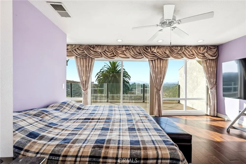 2235 El Capitan Riverside, CA 92506