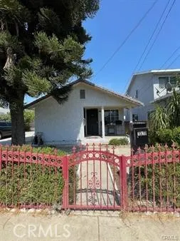1319 Hollister