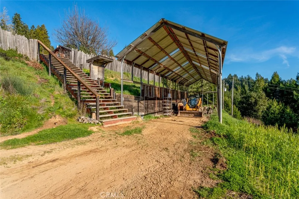13600 Docker Hill Rd Comptche, CA 95427