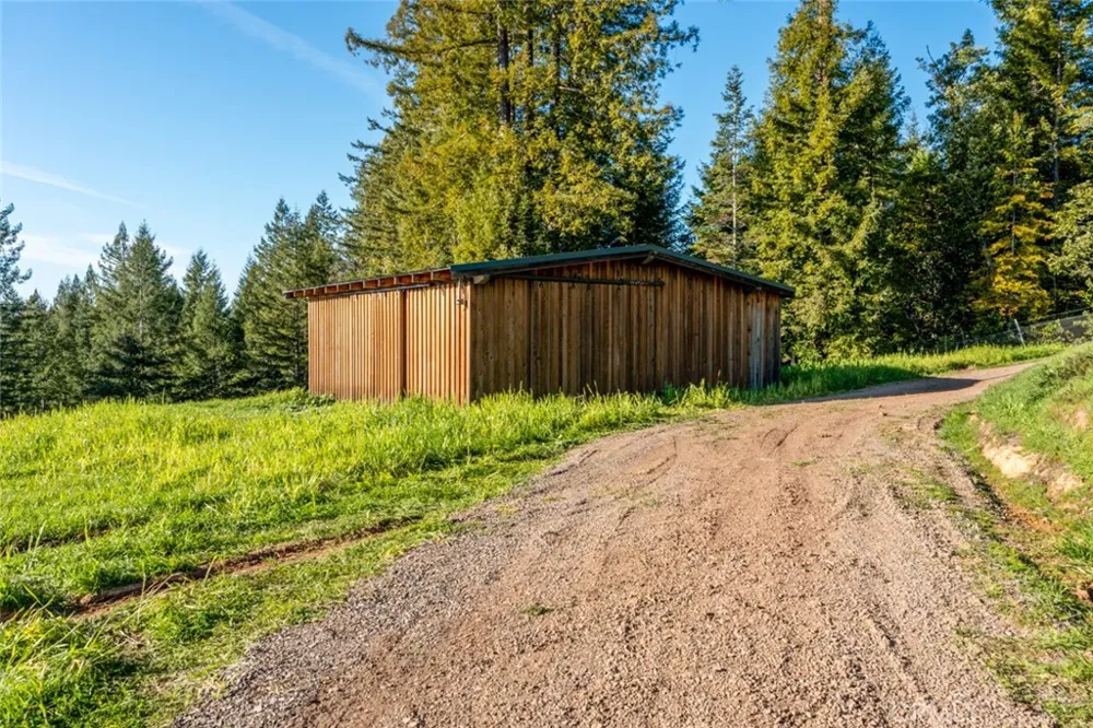 13600 Docker Hill Rd Comptche, CA 95427
