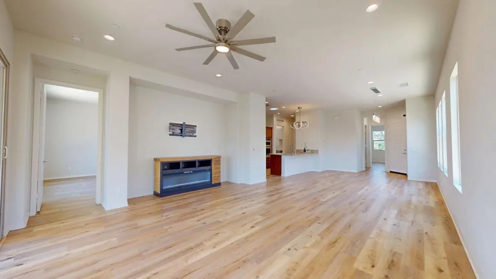 25 Pinot Noir Rancho Mirage, CA 92270