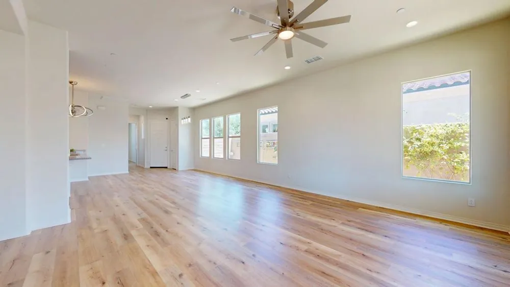 25 Pinot Noir Rancho Mirage, CA 92270