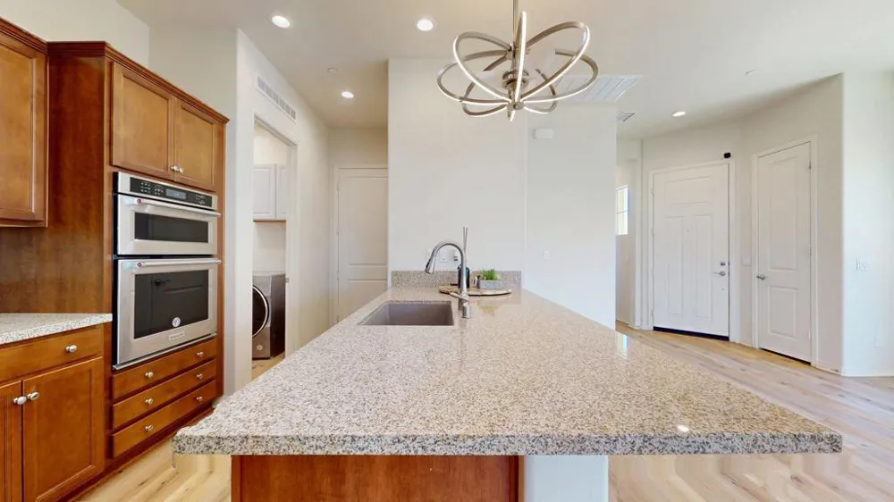 25 Pinot Noir Rancho Mirage, CA 92270