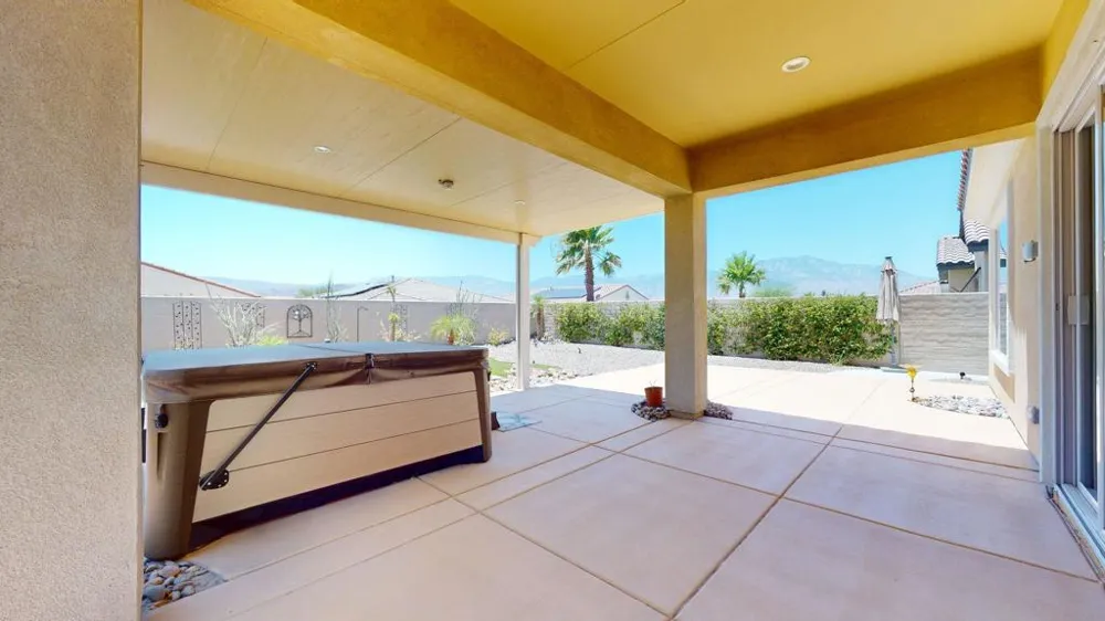 25 Pinot Noir Rancho Mirage, CA 92270