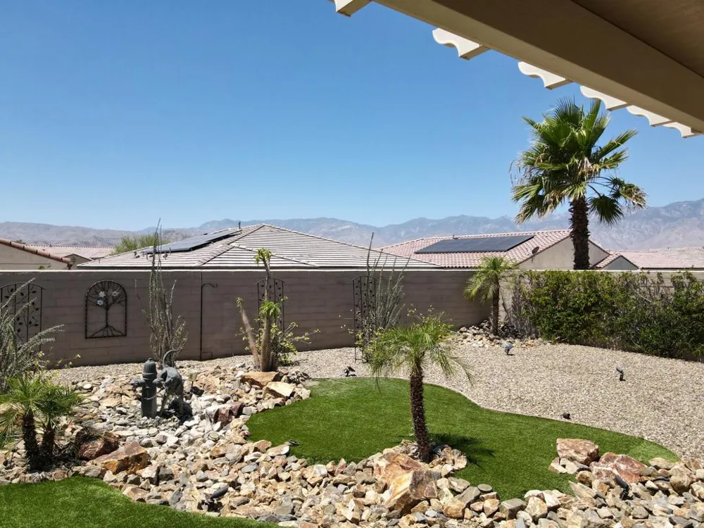 25 Pinot Noir Rancho Mirage, CA 92270