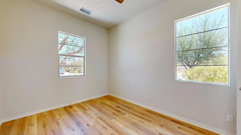 25 Pinot Noir Rancho Mirage, CA 92270