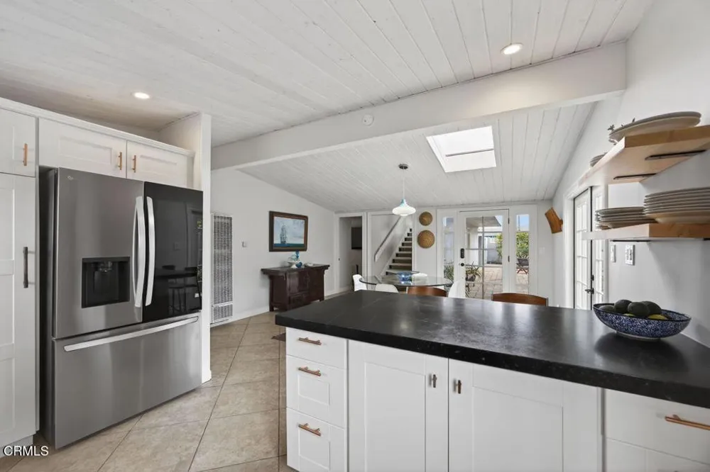1248 Marthas Vineyard Court Ventura, CA 93001