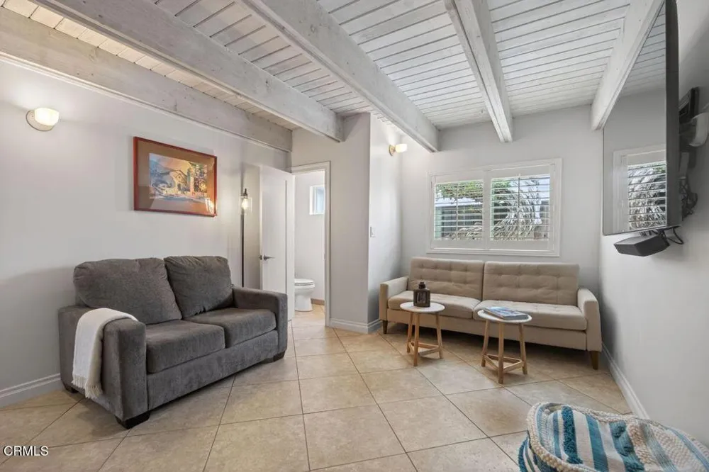 1248 Marthas Vineyard Court Ventura, CA 93001