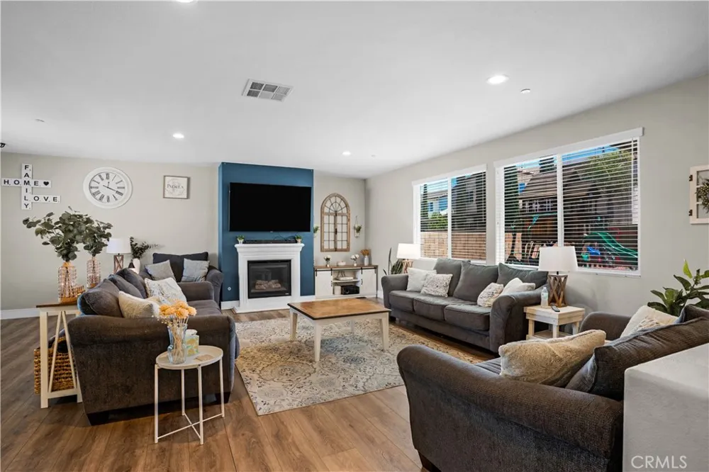 34900 Old Vine Court Winchester, CA 92596