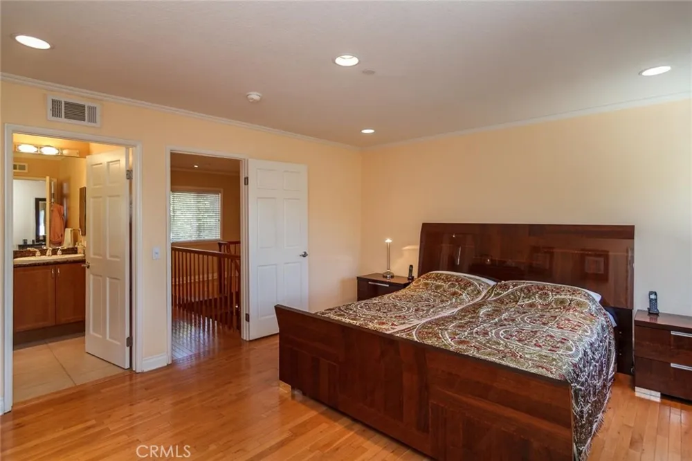 7019 Woodstone Place West Hills, CA 91307