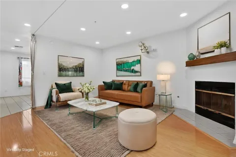 2817 W Grand #B