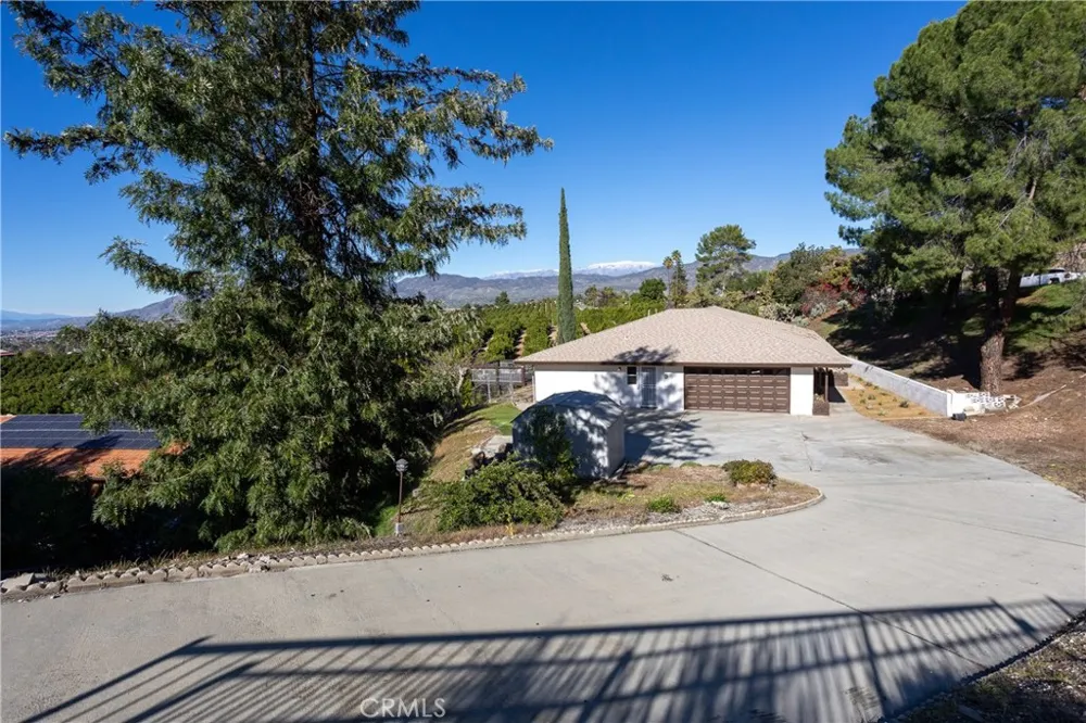 44750 Adobe Drive Hemet, CA 92544