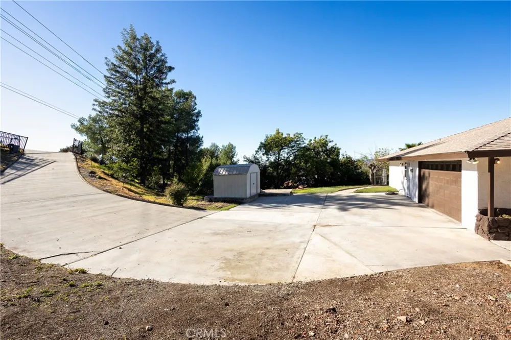 44750 Adobe Drive Hemet, CA 92544