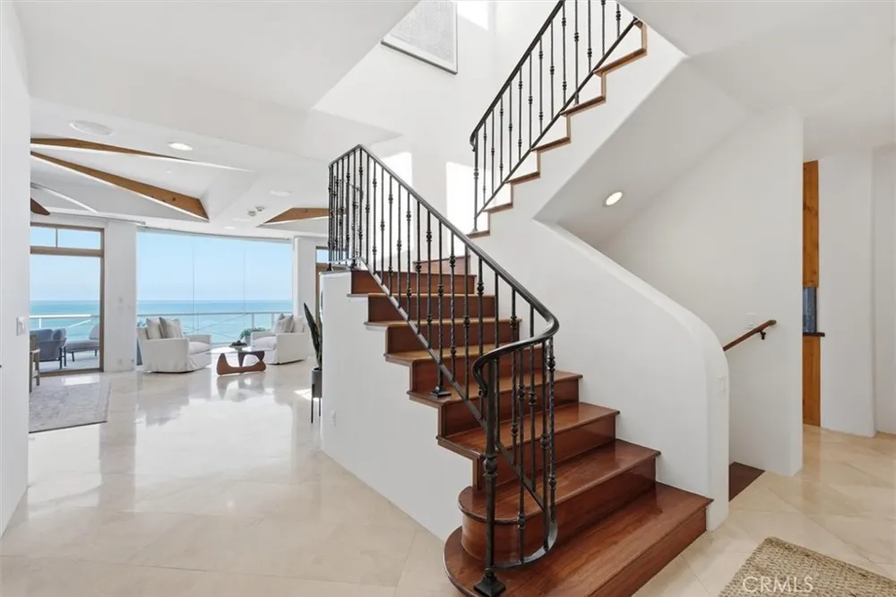807 Esplanade Redondo Beach, CA 90277