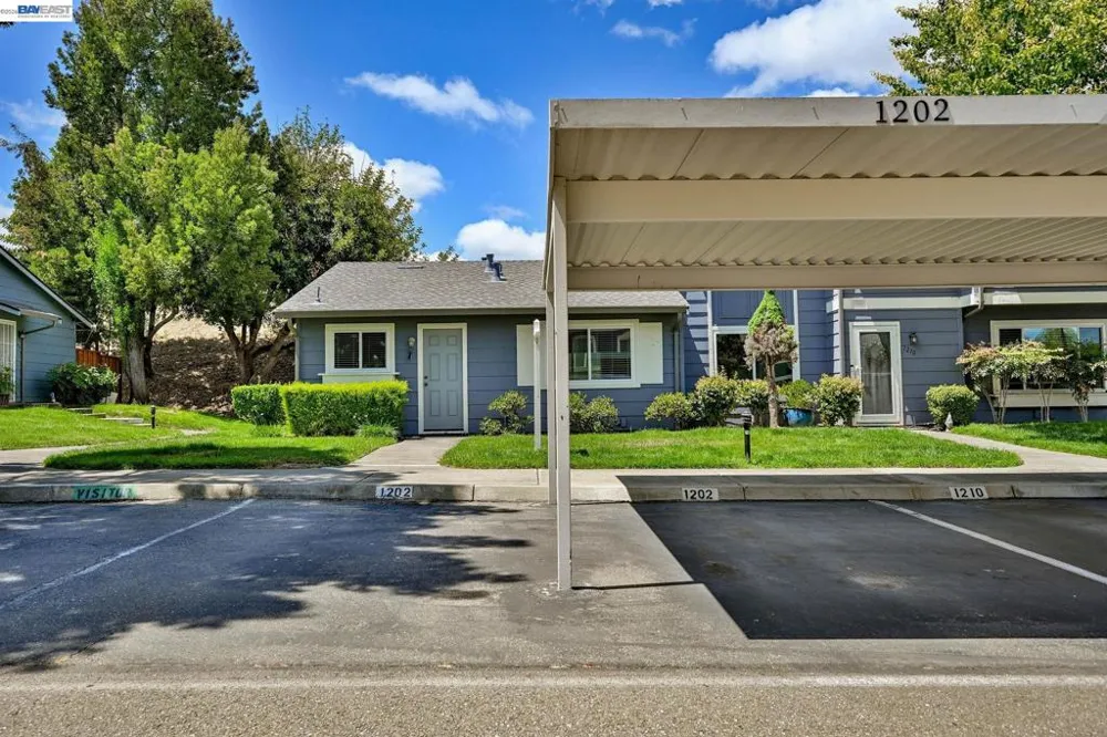 1202 Spring Valley Cmn Livermore, CA 94551