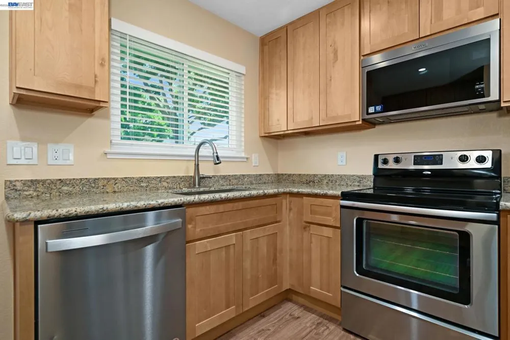 1202 Spring Valley Cmn Livermore, CA 94551