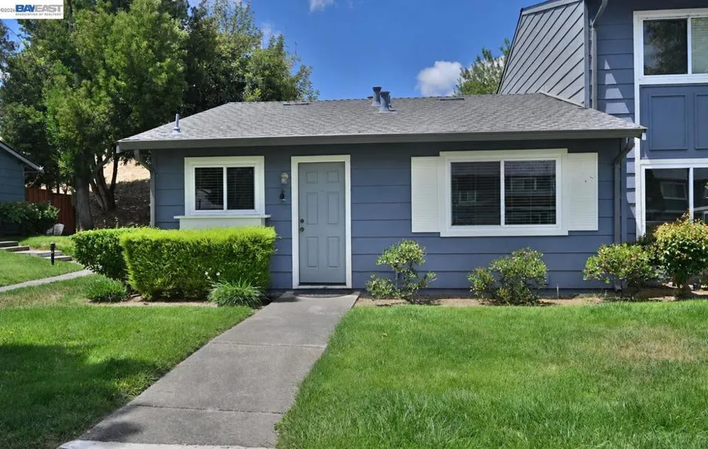 1202 Spring Valley Cmn Livermore, CA 94551