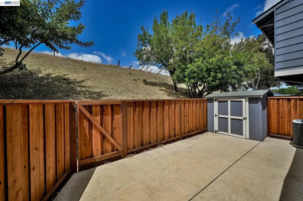 1202 Spring Valley Cmn Livermore, CA 94551