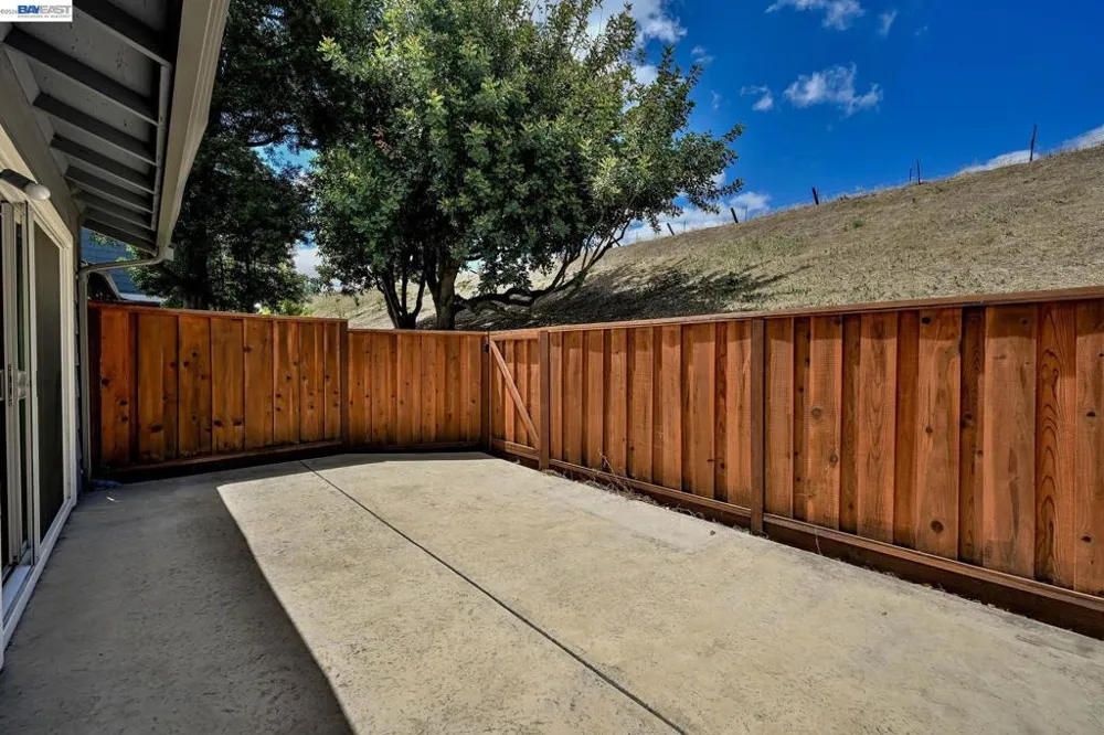 1202 Spring Valley Cmn Livermore, CA 94551