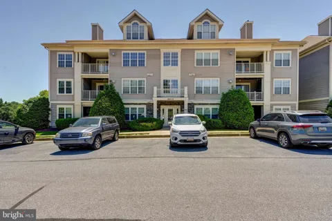 8905 STONE CREEK PLACE #102