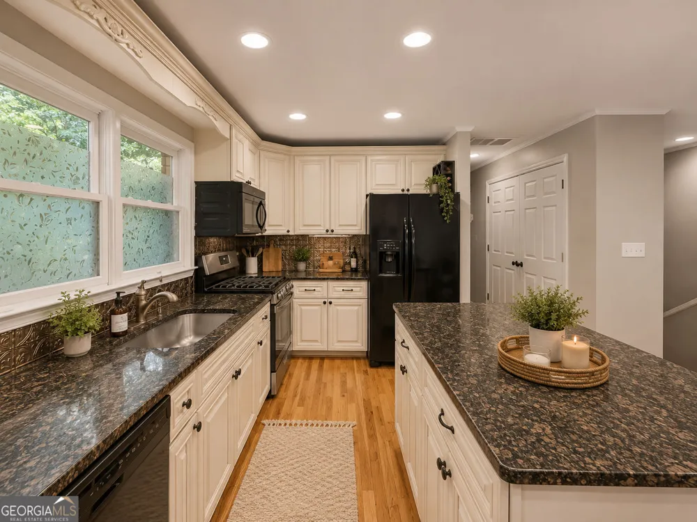 238 Shore DR Dahlonega, GA 30533