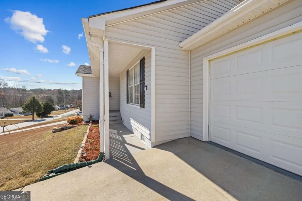 6324 Amberly RD Rex, GA 30273