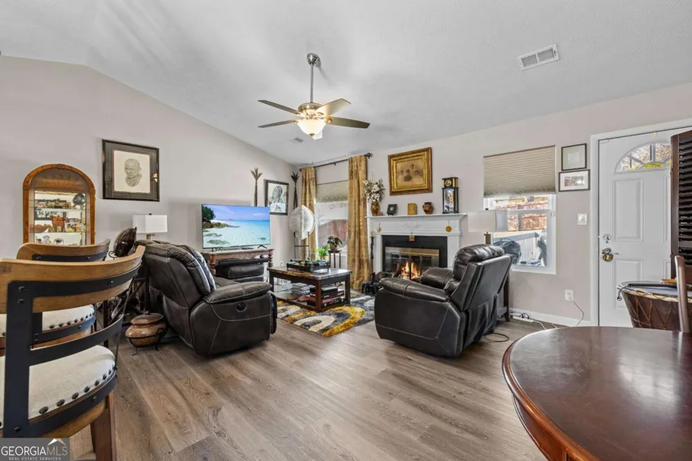 6324 Amberly RD Rex, GA 30273