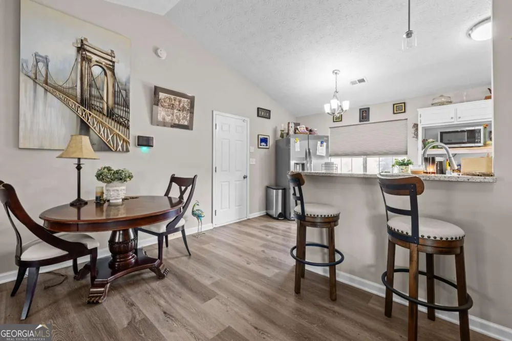 6324 Amberly RD Rex, GA 30273