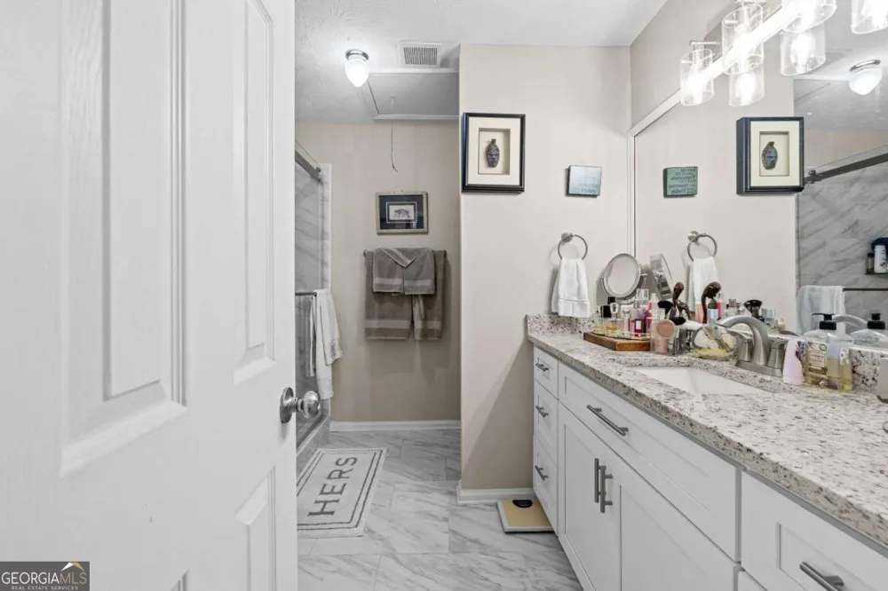 6324 Amberly RD Rex, GA 30273