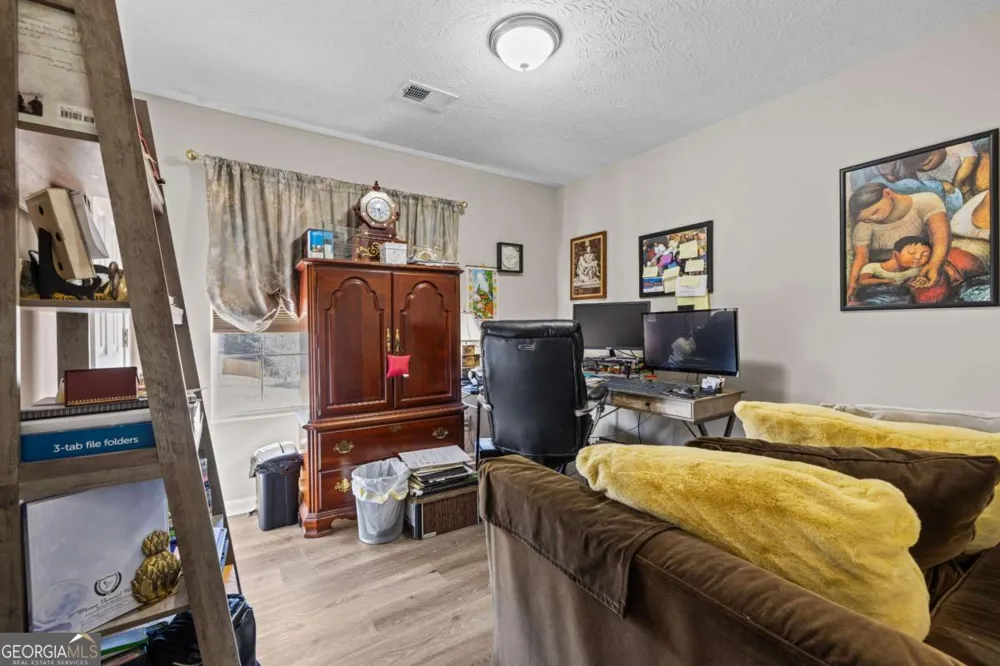 6324 Amberly RD Rex, GA 30273