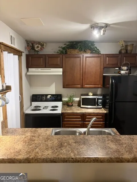 416 Granville CT Sandy Springs, GA 30328