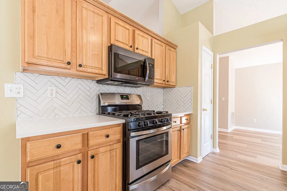 5755 Lakeview CIR Lithonia, GA 30058
