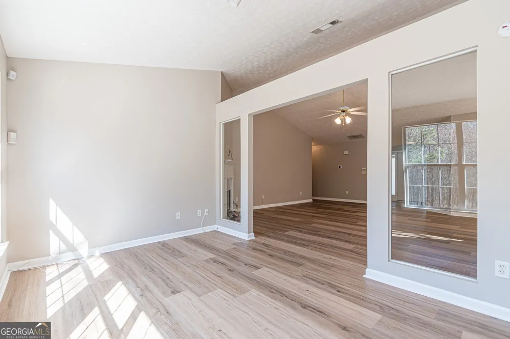 5755 Lakeview CIR Lithonia, GA 30058