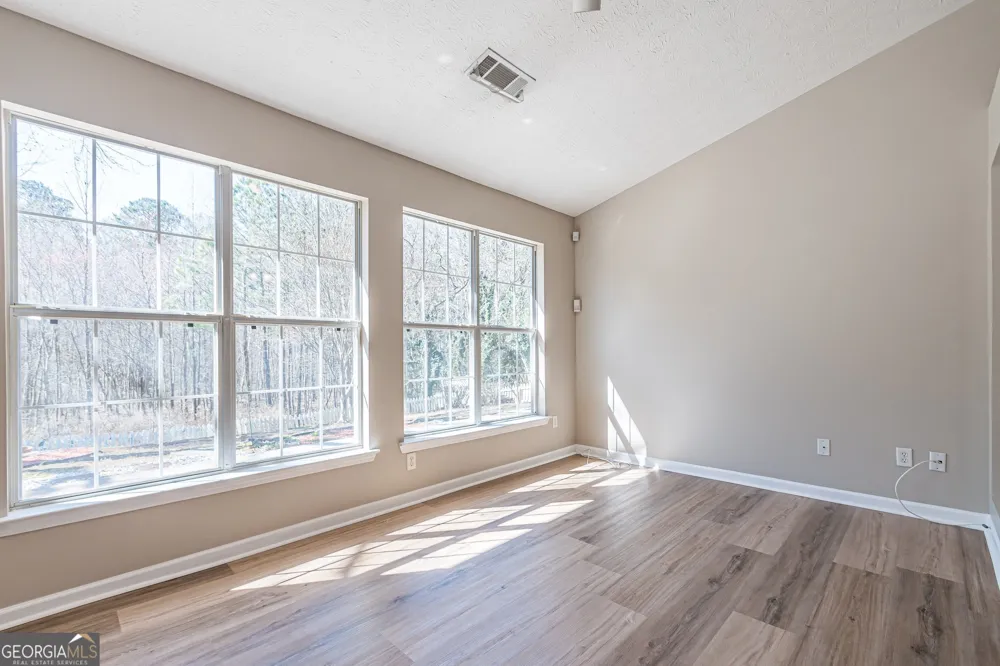 5755 Lakeview CIR Lithonia, GA 30058