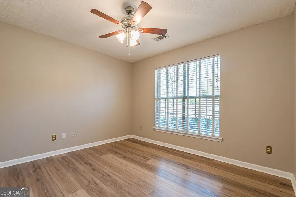 5755 Lakeview CIR Lithonia, GA 30058