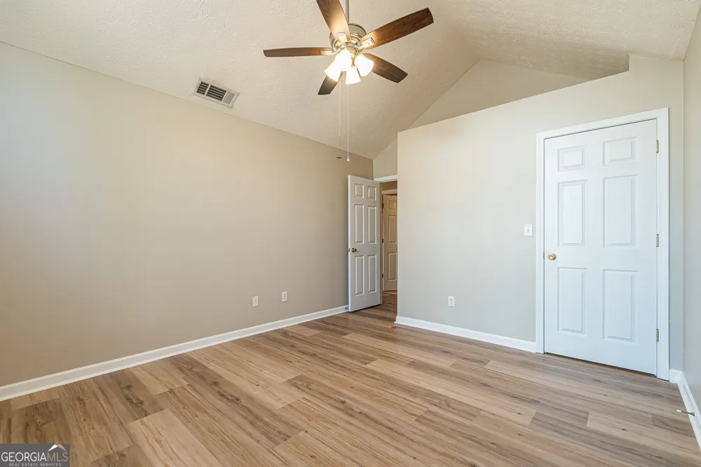 5755 Lakeview CIR Lithonia, GA 30058