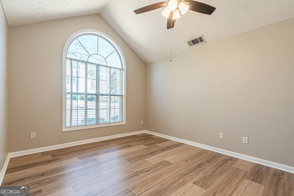 5755 Lakeview CIR Lithonia, GA 30058